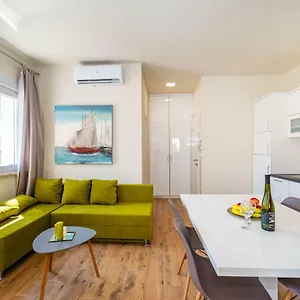 Appartamento Idassa Family House, Zara